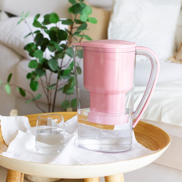 Carafe Rose Alkanatur Drops Solidarity avec 1 filtre en magnésium à faible émission